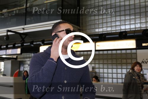 Schiphol 13 maart 2013
Badr Hari en Estelle Cruijff vertrekken vanaf schiphol naar Zagreb waar Badr een K1 event heeft.
Peter Smulders bv