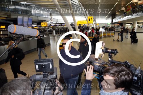 Schiphol 13 maart 2013
Badr Hari en Estelle Cruijff vertrekken vanaf schiphol naar Zagreb waar Badr een K1 event heeft.
Peter Smulders bv