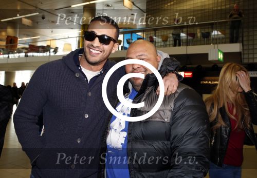 Schiphol 13 maart 2013
Badr Hari en Estelle Cruijff vertrekken vanaf schiphol naar Zagreb waar Badr een K1 event heeft. Badr met zijn trainer Mike
Peter Smulders bv
