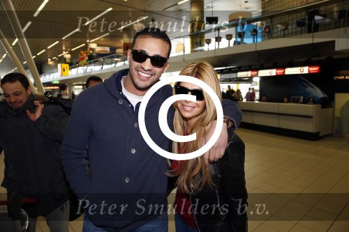 Schiphol 13 maart 2013
Badr Hari en Estelle Cruijff vertrekken vanaf schiphol naar Zagreb waar Badr een K1 event heeft.
Peter Smulders bv