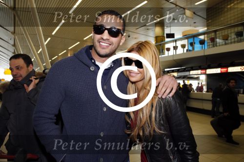Schiphol 13 maart 2013
Badr Hari en Estelle Cruijff vertrekken vanaf schiphol naar Zagreb waar Badr een K1 event heeft.
Peter Smulders bv