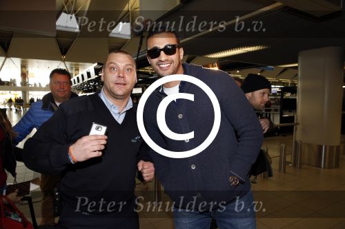 Schiphol 13 maart 2013
Badr Hari en Estelle Cruijff vertrekken vanaf schiphol naar Zagreb waar Badr een K1 event heeft.
Peter Smulders bv