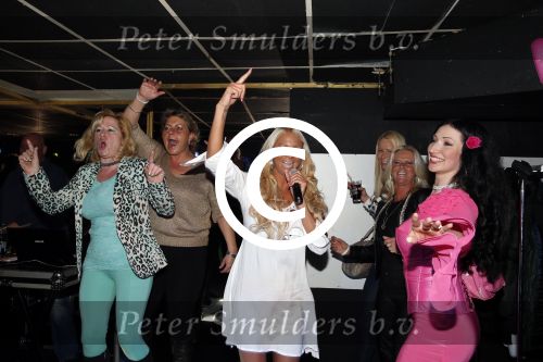 Scheveningen 14 maart 2013
Opening Barbie\'s bar van Barbie (Samantha de Jong) en haar man Michael v d Plas.
Peter Smulders bv