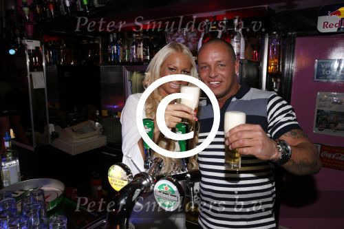 Scheveningen 14 maart 2013
Opening Barbie\'s bar van Barbie (Samantha de Jong) en haar man Michael v d Plas.
Peter Smulders bv