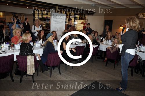 Laren 18 maart 2013
Lunch Nannic met div bekende nederlandse vrouwen. Betty de Groot
Peter Smulders bv