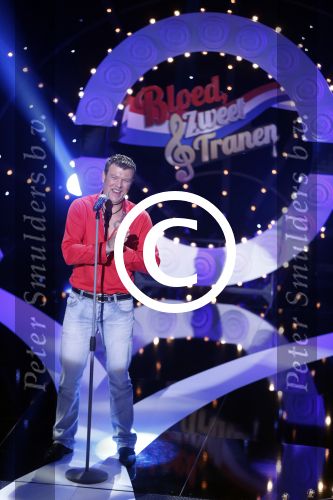 Hoofddorp 19 maart 2013
Opnames bloed zweet en tranen met Jeroen v d Boom en de juryleden Danny de Munk Roxeanne en Dre Hazes en Gerard Joling bij Claus partyhouse.
Peter Smulders bv