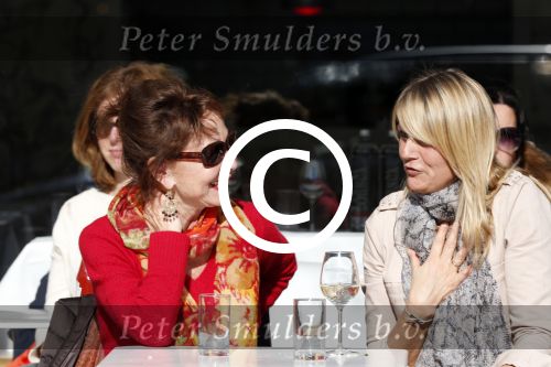 Amsterdam 4 maart 2013
Carolien v d Berg met een vriendin op terras bij George.
Peter Smulders bv