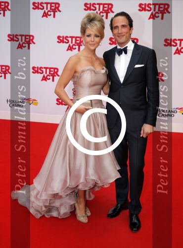Scheveningen 3maart 2013
Premiere sisteract in het circustheater. Chantal Janzen met vriend Marco
Peter Smulders bv