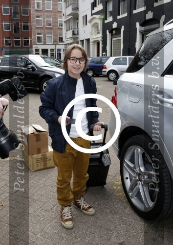 Amsterdam 6 maart 2013
Frans Bauer met Mariska Christiaan Frans Lucas en Jan in carre voor zijn 1000e optreden en de 8 e verjaardag van Frans Jr. Mariska heeft de taarten gemaakt.
Peter Smulders bv