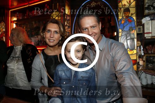 Amsterdam 11 maart 2013
Presentatie cd Danny de Munk uitgereikt door Gerard Joling.
Ook Danny zijn vrouw Jenny en zijn zoon waren aanwezig.
Peter Smulders bv