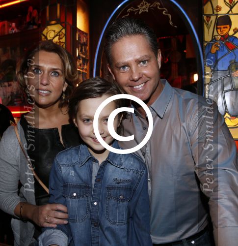 Amsterdam 11 maart 2013
Presentatie cd Danny de Munk uitgereikt door Gerard Joling.
Ook Danny zijn vrouw Jenny en zijn zoon waren aanwezig.
Peter Smulders bv