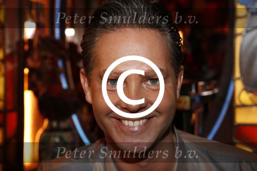 Amsterdam 11 maart 2013
Presentatie cd Danny de Munk uitgereikt door Gerard Joling.
Ook Danny zijn vrouw Jenny en zijn zoon waren aanwezig.
Peter Smulders bv