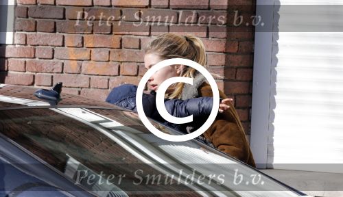 Amsterdam Schiphol 13 maart 2013
Doutzen Kroes en haar zoon Phyllon worden thuis door taxi opgehaald en naar schiphol gebracht.
Peter Smulders bv