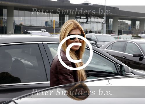 Schiphol 17 maart 2013
Badr Hari en Estelle Cruijff  komen terug van de K1 finale in Zagreb waar Badr zijn voet gebroken heeft . Badr wordt in een rolstoel naar zijn auto gebracht.
Peter Smulders bv