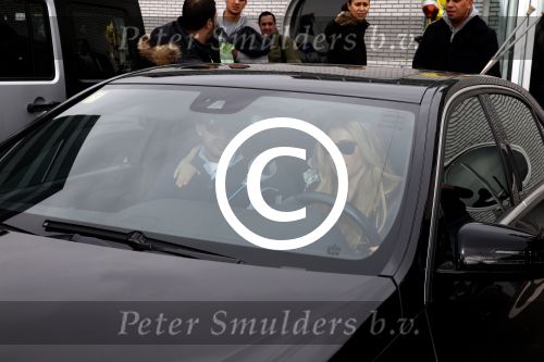 Schiphol 17 maart 2013
Badr Hari en Estelle Cruijff  komen terug van de K1 finale in Zagreb waar Badr zijn voet gebroken heeft . Badr wordt in een rolstoel naar zijn auto gebracht.
Peter Smulders bv