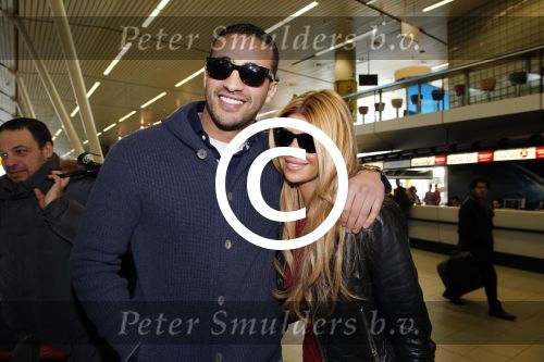 Schiphol 13 maart 2013
Badr Hari en Estelle Cruijff vertrekken vanaf schiphol naar Zagreb waar Badr een K1 event heeft.
Peter Smulders bv