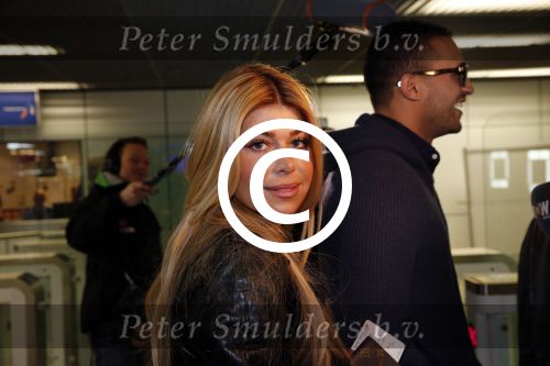 Schiphol 13 maart 2013
Badr Hari en Estelle Cruijff vertrekken vanaf schiphol naar Zagreb waar Badr een K1 event heeft.
Peter Smulders bv