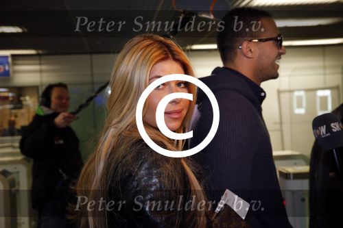 Schiphol 13 maart 2013
Badr Hari en Estelle Cruijff vertrekken vanaf schiphol naar Zagreb waar Badr een K1 event heeft.
Peter Smulders bv