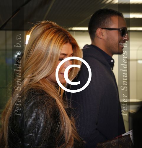 Schiphol 13 maart 2013
Badr Hari en Estelle Cruijff vertrekken vanaf schiphol naar Zagreb waar Badr een K1 event heeft.
Peter Smulders bv