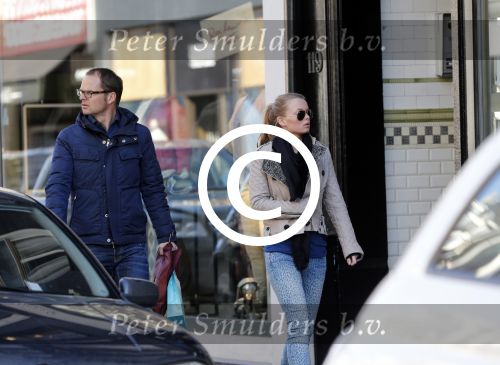 Amsterdam 4 maart 2013
Frank de Boer met zijn dochter Romy aan het winkelen op de pc hooftstraat.
Peter Smulders bv