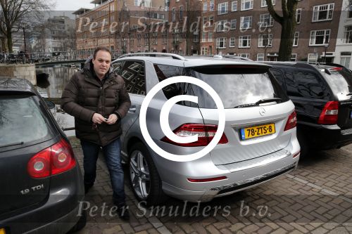 Amsterdam 6 maart 2013
Frans Bauer met Mariska Christiaan Frans Lucas en Jan in carre voor zijn 1000e optreden en de 8 e verjaardag van Frans Jr. Mariska heeft de taarten gemaakt.
Peter Smulders bv