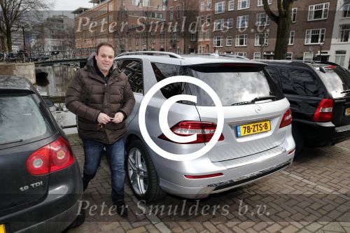 Amsterdam 6 maart 2013
Frans Bauer met Mariska Christiaan Frans Lucas en Jan in carre voor zijn 1000e optreden en de 8 e verjaardag van Frans Jr. Mariska heeft de taarten gemaakt.
Peter Smulders bv