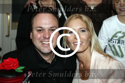Amsterdam 6 maart 2013
Frans Bauer met Mariska Christiaan Frans Lucas en Jan in carre voor zijn 1000e optreden en de 8 e verjaardag van Frans Jr. Mariska heeft de taarten gemaakt.
Peter Smulders bv