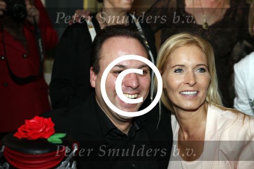 Amsterdam 6 maart 2013
Frans Bauer met Mariska Christiaan Frans Lucas en Jan in carre voor zijn 1000e optreden en de 8 e verjaardag van Frans Jr. Mariska heeft de taarten gemaakt.
Peter Smulders bv