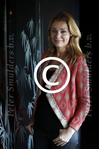 Amsterdam 14 maart 2013
Stop kindermisbruik bestaat nu 5 jaar en dat wordt gevierd in de Red Sun Amsterdam. Aanwezig de ambassadeurs Yolanthe Sneijder Cabau John Ewbank Vivian Reijs Arjan Erkel Froukje de Both Jim Bakkum Bettina Holwerda en Glennis Grace.
Peter Smulders bv