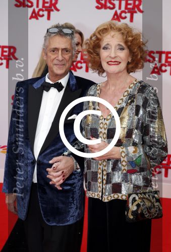 Scheveningen 3maart 2013
Premiere sisteract in het circustheater.
Gerrie v d Kleij en Vincent
Peter Smulders bv