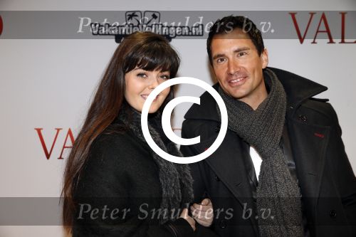 Amsterdam 18 maart 2013
Premiere Valentino in Tuschinski met in de hoofdrollen Najib Amhali Elise Schaap Johnny de Mol en Yolanthe Sneijder Cabau. Guido Weijers met vriendin
Peter Smulders bv