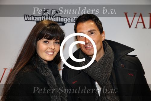 Amsterdam 18 maart 2013
Premiere Valentino in Tuschinski met in de hoofdrollen Najib Amhali Elise Schaap Johnny de Mol en Yolanthe Sneijder Cabau. Guido Weijers met vriendin
Peter Smulders bv