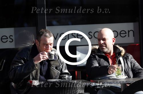 Amsterdam 4 maart 2013
Hans Barneveld ( Ben Cramer vriend) met vriend op terras op de cornelis schuytstraat.
Peter Smulder bv
