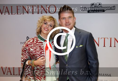 Amsterdam 18 maart 2013
Premiere Valentino in Tuschinski met in de hoofdrollen Najib Amhali Elise Schaap Johnny de Mol en Yolanthe Sneijder Cabau.mJohnny met zijn vriendin Josje Huisman
Peter Smulders bv