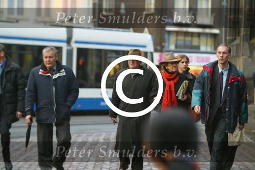 Amsterdam 28 december 2003
Prinses Maxima en Prinses Amalia wandelen met ouders Maxima en broer en zus bij Paleis op de Dam.Jorge Zorreguita en Carmen Zorreguita
