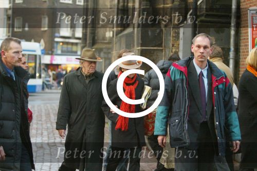 Amsterdam 28 december 2003
Prinses Maxima en Prinses Amalia wandelen met ouders Maxima en broer en zus bij Paleis op de Dam.Jorge Zorreguita en Carmen Zorreguita