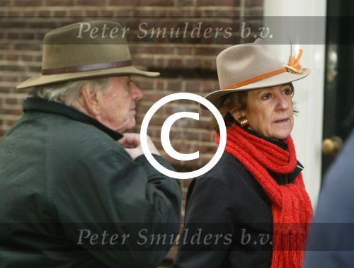 Amsterdam 28 december 2003
Prinses Maxima en Prinses Amalia wandelen met ouders Maxima en broer en zus bij Paleis op de Dam.Jorge Zorreguita en Carmen Zorreguita