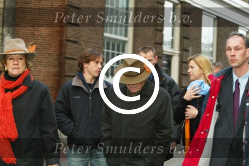 Amsterdam 28 december 2003
Prinses Maxima en Prinses Amalia wandelen met ouders Maxima en broer en zus bij Paleis op de Dam.Jorge Zorreguita en Carmen Zorreguita