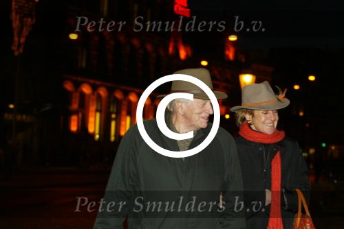 Amsterdam 28 december 2003
Prinses Maxima en Prinses Amalia wandelen met ouders Maxima en broer en zus bij Paleis op de Dam.Jorge Zorreguita en Carmen Zorreguita