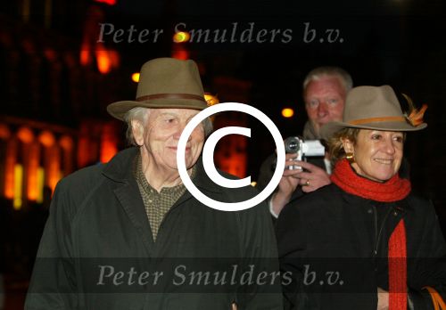 Amsterdam 28 december 2003
Prinses Maxima en Prinses Amalia wandelen met ouders Maxima en broer en zus bij Paleis op de Dam.Jorge Zorreguita en Carmen Zorreguita