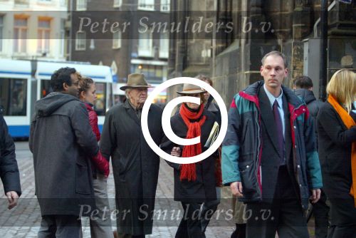 Amsterdam 28 december 2003
Prinses Maxima en Prinses Amalia wandelen met ouders Maxima en broer en zus bij Paleis op de Dam.Jorge Zorreguita en Carmen Zorreguita
