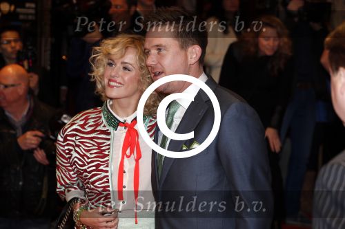 Amsterdam 18 maart 2013
Premiere Valentino in Tuschinski met in de hoofdrollen Najib Amhali Elise Schaap Johnny de Mol en Yolanthe Sneijder Cabau. Josje Huisman met piercing in haar neus
Peter Smulders bv