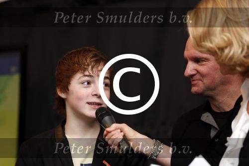 Utrecht 15 maart 2013
Frans Bauer Andre v Duin Antoinette Hertsenberg en Erica Terpstra leggen de eerste steen daar waar het nieuwe Kika kinderziekenhuis moet komen. Jurre Otto
Peter Smulders bv