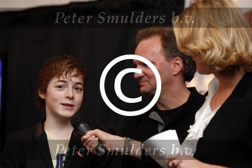 Utrecht 15 maart 2013
Frans Bauer Andre v Duin Antoinette Hertsenberg en Erica Terpstra leggen de eerste steen daar waar het nieuwe Kika kinderziekenhuis moet komen. Jurre Otto
Peter Smulders bv