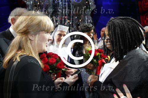 Scheveningen 3maart 2013
Premiere sisteract in het circustheater. Karin Riethoven met Woopi Goldberg
Peter Smulders bv