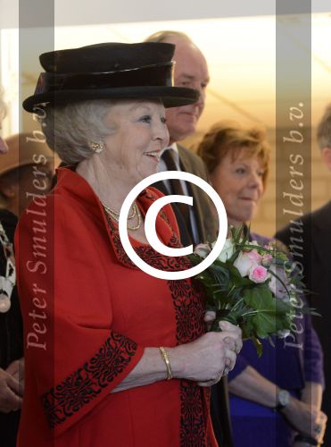 Bergen 12 maart 2013
Koningin Beatrix bij 50 jarig bestaan europese school in bergen.
Peter Smulders bv