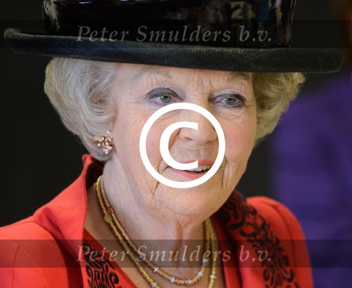 Bergen 12 maart 2013
Koningin Beatrix bij 50 jarig bestaan europese school in bergen.
Peter Smulders bv