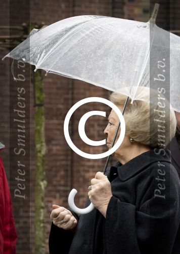 Dordrecht 15 maart 2013
Koningin Beatrix Prinses Margriet Tjalling ten Cate Prins Bernhard jr Prins Floris en Prins Bernhard jr voor NL DOET bij het Duurzaamheidscentrum  center) Weitzigt in Dordrecht.
Peter Smulders bv