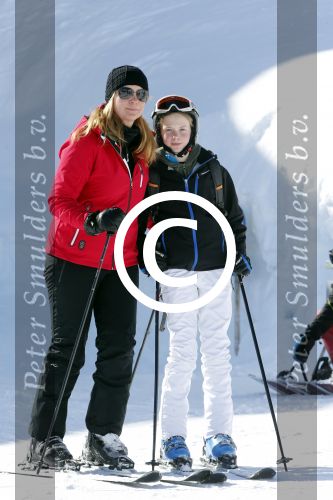 Lech 1 maart 2013
Linda de Mol met dochter Noa in Lech op skivakantie.
Peter Smulders bv
