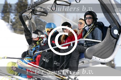 Lech 1 maart 2013
Linda de Mol met dochter Noa in Lech op skivakantie.
Peter Smulders bv